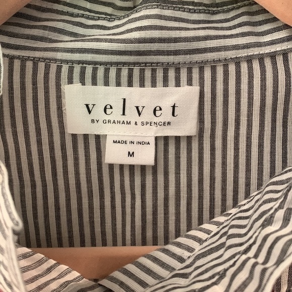 Velvet Graham Spencer‎ Embroidered Top | Medium - Picture 4 of 5